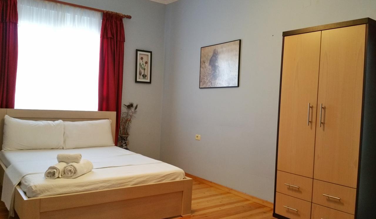 Hotel Family Haruni Ksamil