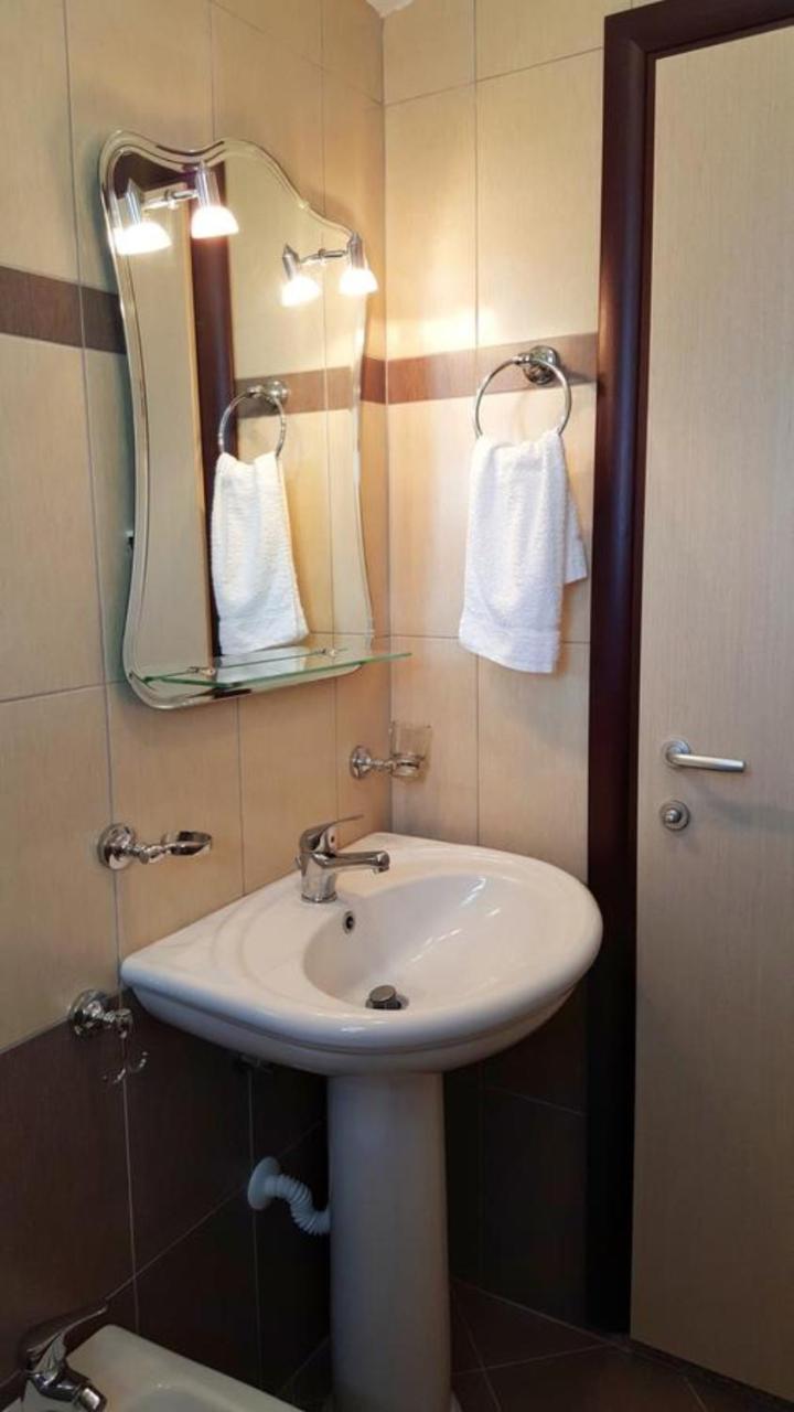 Hotel Family Haruni Ksamil